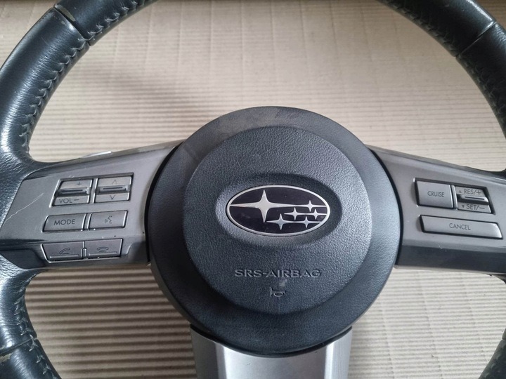 2014-2019 Subaru Outback/Steering wheel /Leather - Image 2