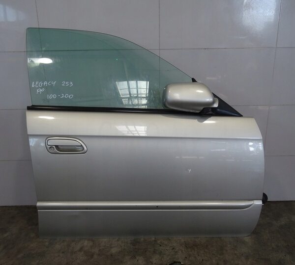 2000-2004 Subaru Legacy III /Front Right Door/Metallic w Mirror