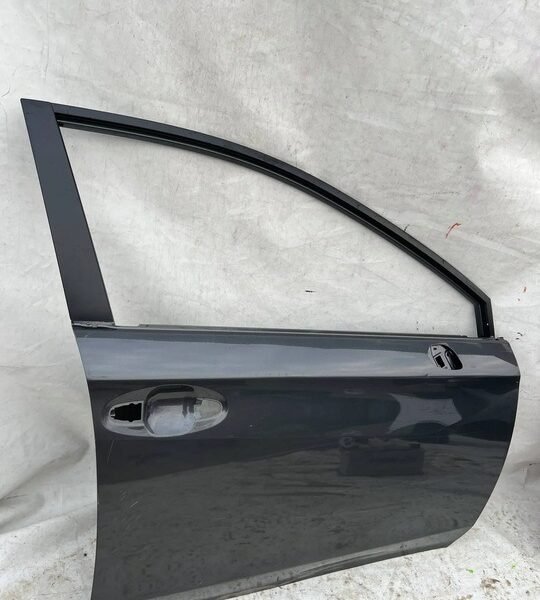 2018-2023 Subaru CrossTrek II /Front Right Door/Metallic