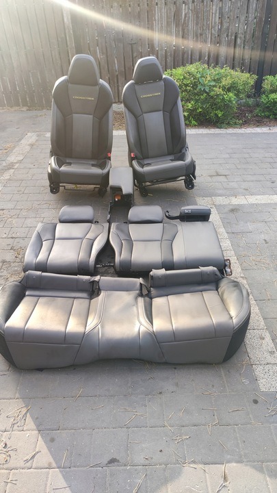 2020-2023 Subaru Crosstrek Black Leather /All 4 Seats