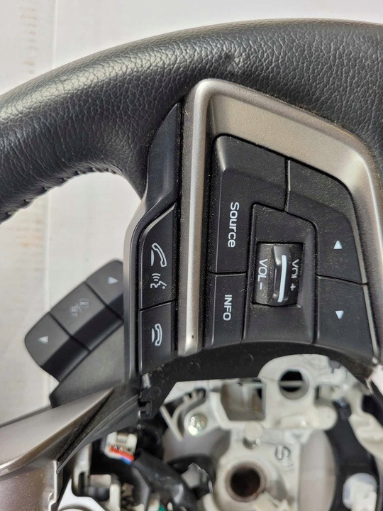 2013-2018 Subaru Forester IV /Steering wheel - Image 4