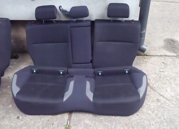 2017-2019 Subaru Crosstrek /Rear Seat Set