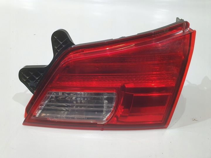 2014-2019 Subaru Outback / Left Rear Tail Light - Image 3